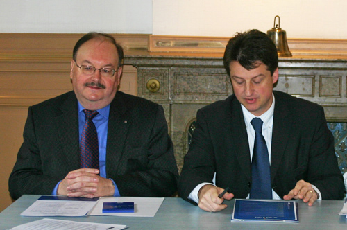 20080418_present_de_v_a_n_1