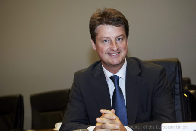 {32b5cc49-2be7-447b-be1e-02be07539299}